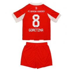 Bayern Munich Leon Goretzka #8 Heimtrikot Kinder 2025-26 Kurzarm (+ kurze hosen)