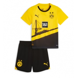 Borussia Dortmund Heimtrikot Kinder 2023-24 Kurzarm (+ kurze hosen)