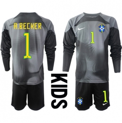 Brasilien Alisson Becker #1 Torwart Heimtrikot Kinder WM 2022 Langarm (+ kurze hosen)