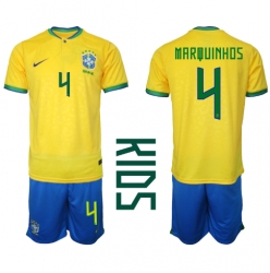 Brasilien Marquinhos #4 Heimtrikot Kinder WM 2022 Kurzarm (+ kurze hosen)