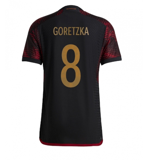 Deutschland Leon Goretzka #8 Auswärtstrikot WM 2022 Kurzarm