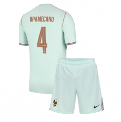 Frankreich Dayot Upamecano #4 Auswärtstrikot Kinder WM 2026 Kurzarm (+ kurze hosen)