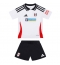 Fulham Heimtrikot Kinder 2024-25 Kurzarm (+ kurze hosen)