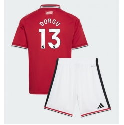 Manchester United Patrick Dorgu #13 Heimtrikot Kinder 2026-27 Kurzarm (+ kurze hosen)