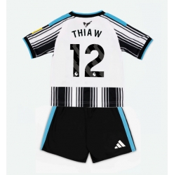 Newcastle United Malick Thiaw #12 Heimtrikot Kinder 2026-27 Kurzarm (+ kurze hosen)