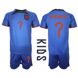 Niederlande Steven Bergwijn #7 Auswärtstrikot Kinder WM 2022 Kurzarm (+ kurze hosen)