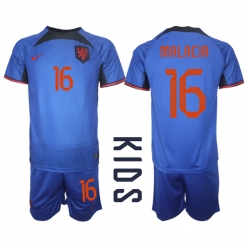 Niederlande Tyrell Malacia #16 Auswärtstrikot Kinder WM 2022 Kurzarm (+ kurze hosen)